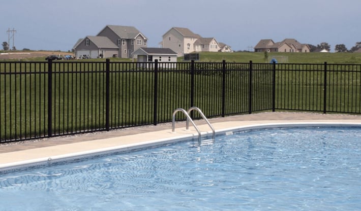 2000 series pool fence